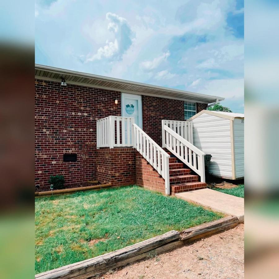 Spacious 1King Bd/2Queen Bd/* 1 Mile From I-85 Lexington Esterno foto