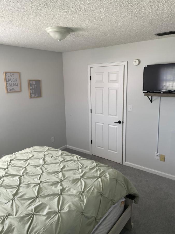 Spacious 1King Bd/2Queen Bd/* 1 Mile From I-85 Lexington Esterno foto