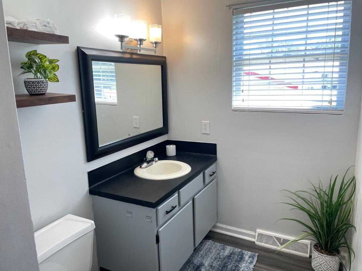 Spacious 1King Bd/2Queen Bd/* 1 Mile From I-85 Lexington Esterno foto