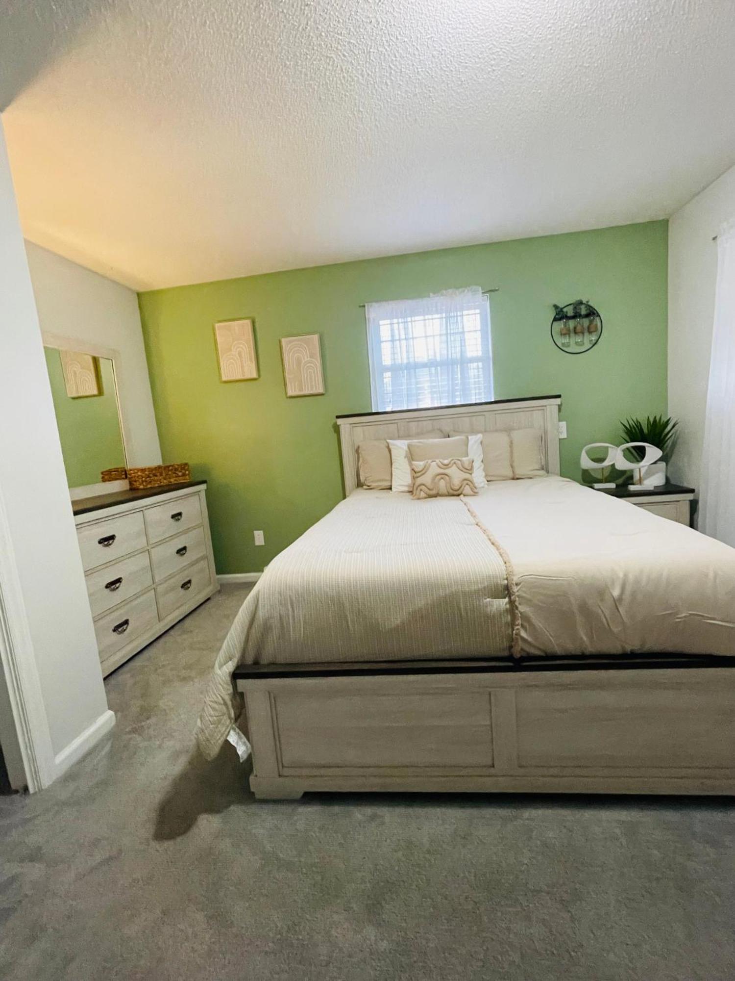 Spacious 1King Bd/2Queen Bd/* 1 Mile From I-85 Lexington Esterno foto